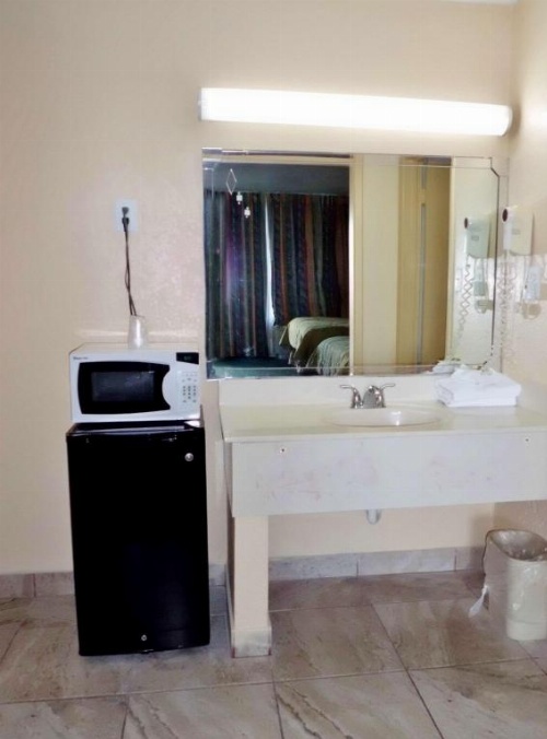 America's Best Inn Lakeland image 12