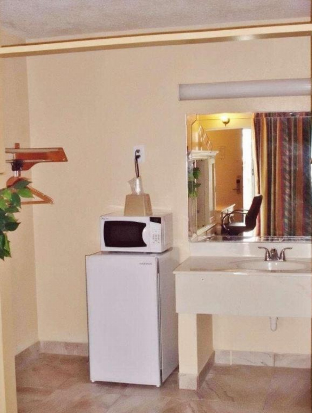 America's Best Inn Lakeland Image 30