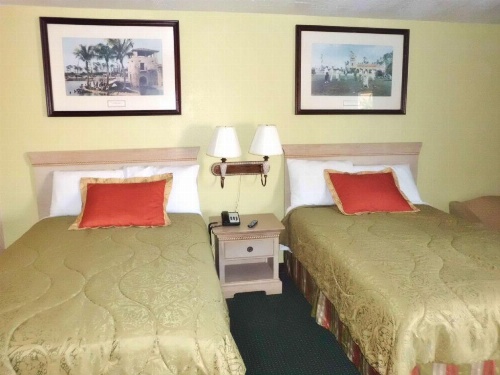 America's Best Inn Lakeland image 9